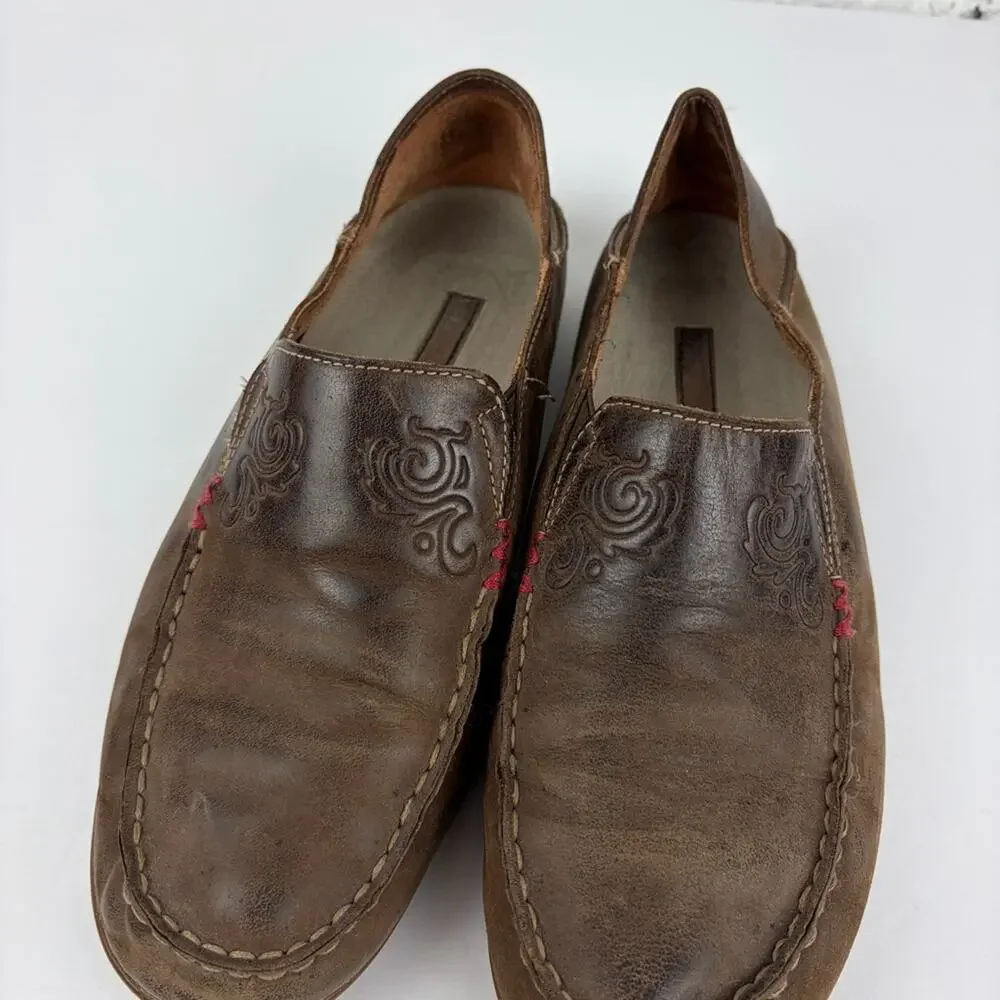OluKai brown nubuck